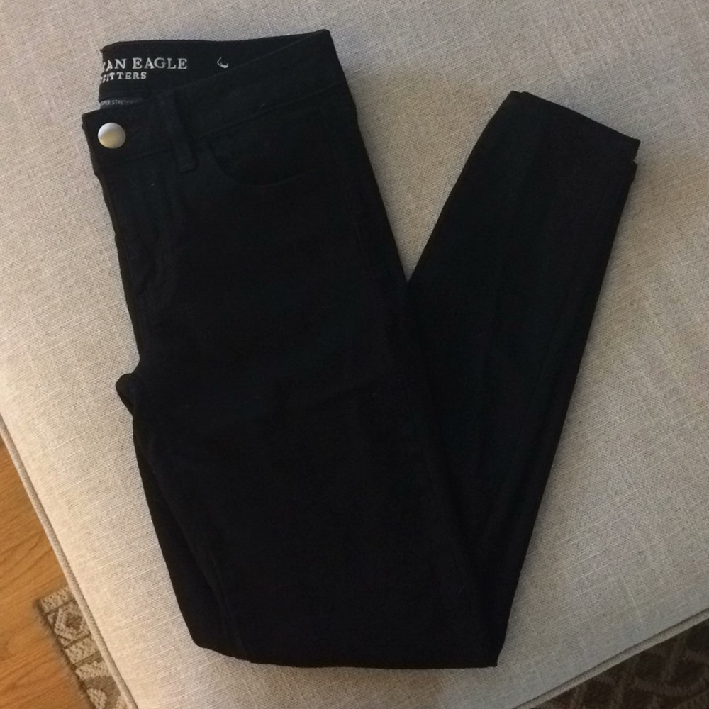 NWOT American Eagle black skinny jeans